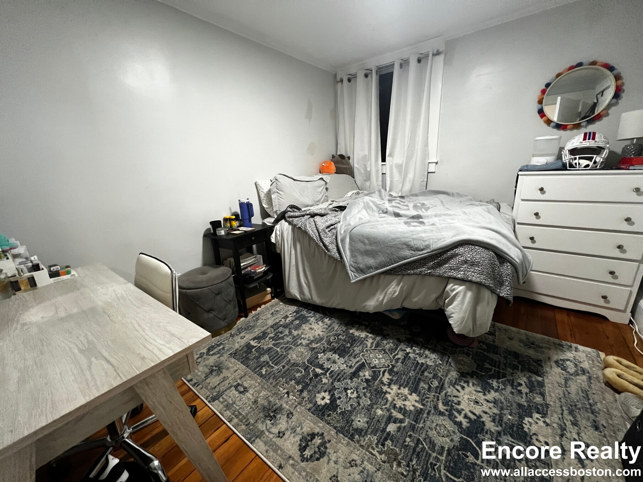 Building Photo - 16 Upland Rd