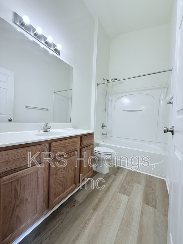Building Photo - 11918 Field Towne Ln