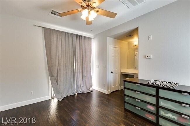 Building Photo - 5752 Murtiga Ct