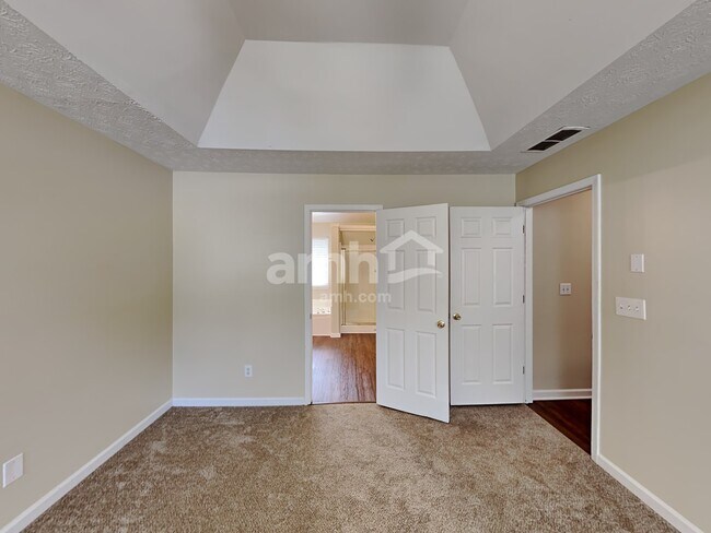 Building Photo - 6435 Raleigh St