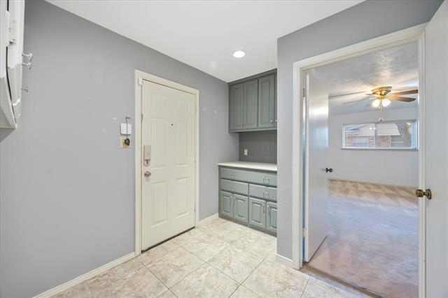 Building Photo - 2733 Biloxi Ln