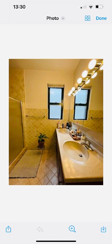 Building Photo - 2120 W Warner Ave