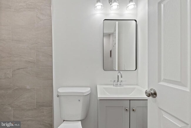 Building Photo - 458 Federal St