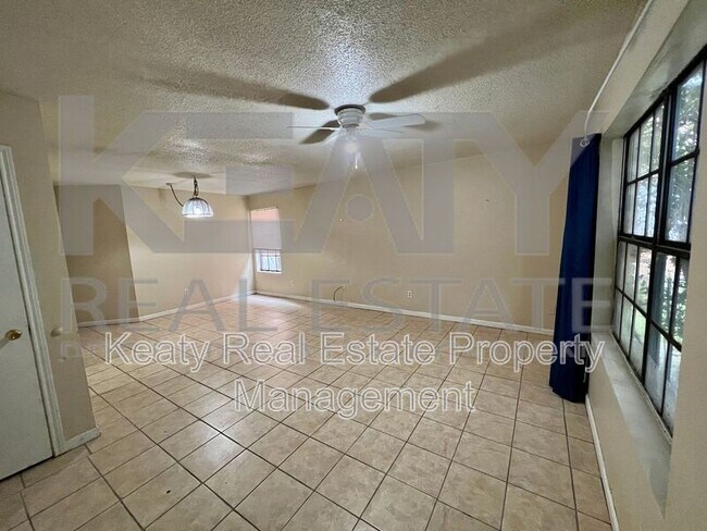 Building Photo - 409 Scotsdale St