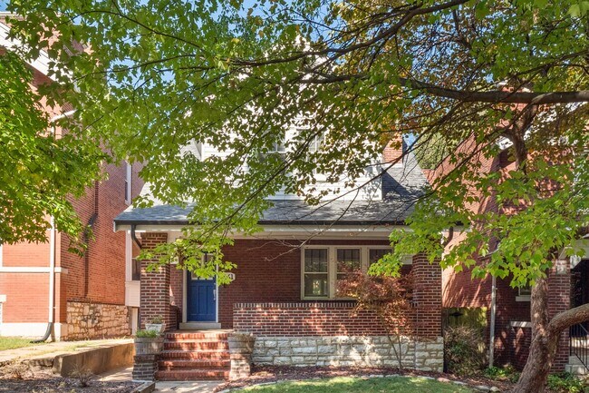 Building Photo - Home on the Range