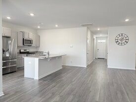 Building Photo - 320 Windy Wds Wy