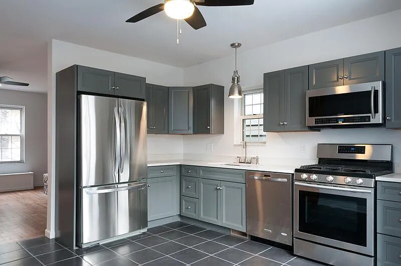 Building Photo - 5438 Claybourne St