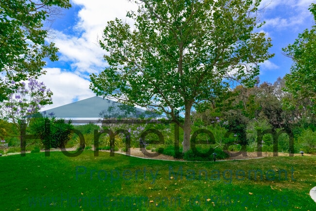 Building Photo - 1 BR / 1 BA 723 SQFT Carlsbad / La Costa Condo