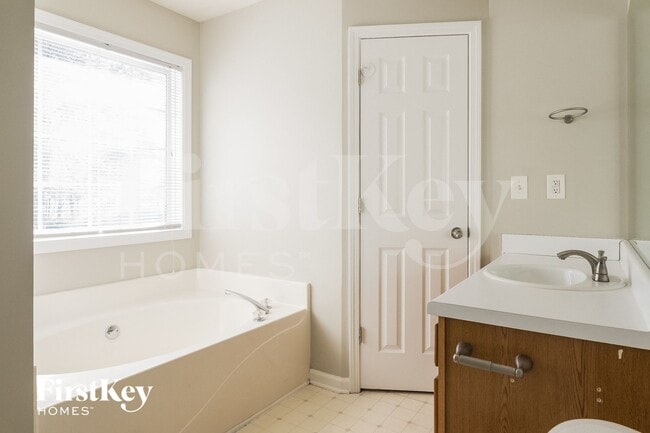 Building Photo - 279 Pine Needle Trail