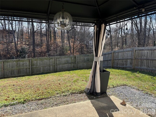 Building Photo - 1641 Clooney Ln