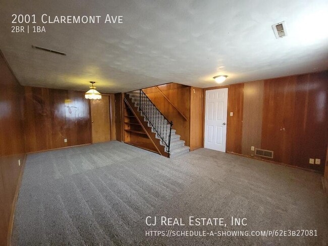 Building Photo - 2001 S Claremont Ave