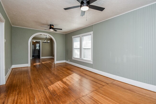 Building Photo - 8158 Niles St