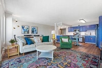 Building Photo - 8743 Thomas Dr