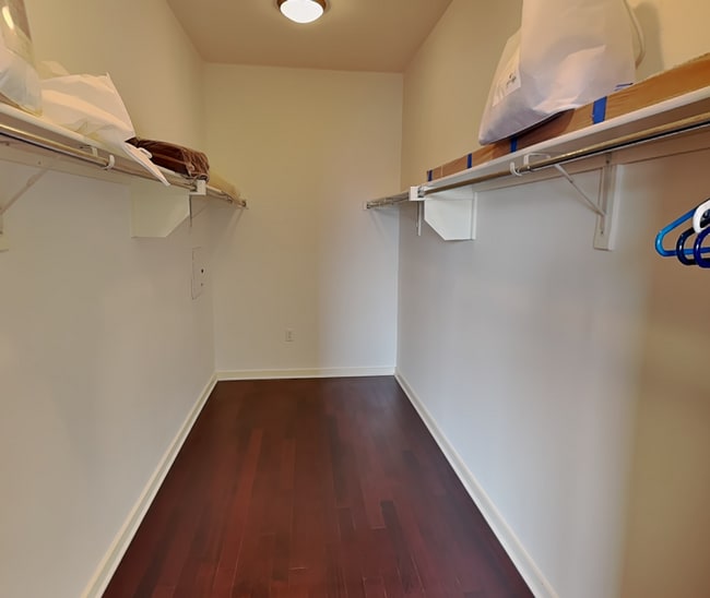 Building Photo - Attractive, fully furnished Arthouse condo — READY NOW!