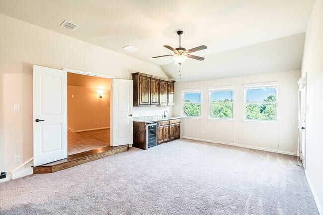 Building Photo - 9006 Forest Park Ct