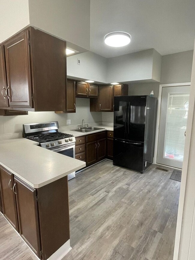 Building Photo - Charming 2-Bedroom Home with Full Basement