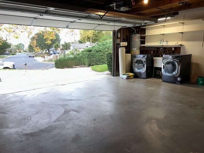 Building Photo - NEW PRICE – Move-In Ready Home with Expansive Yard & RV Parking