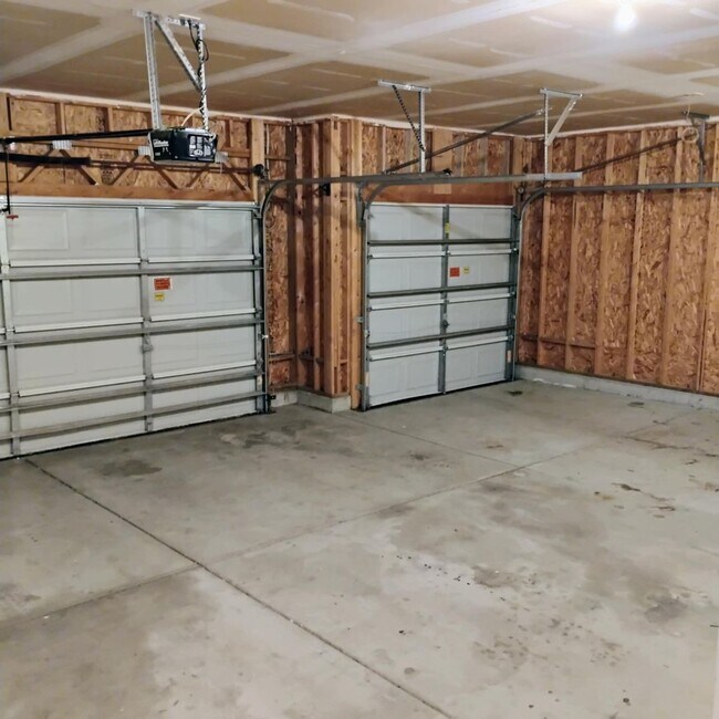 Building Photo - 1818 N Nickelton Ct