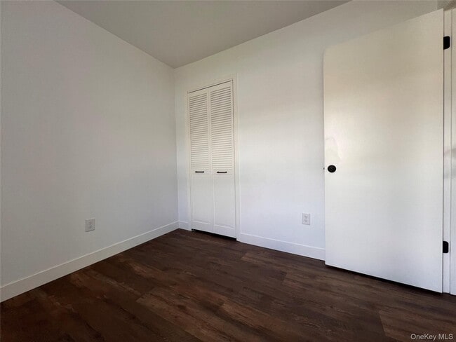 Building Photo - 524 Saracino Dr