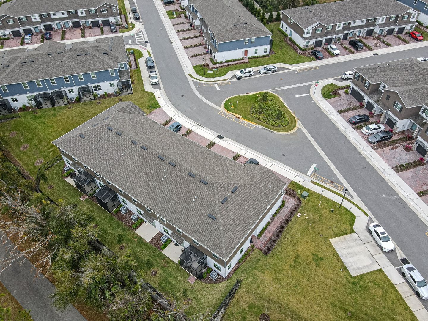 Building Photo - 4902 Livingston Ln