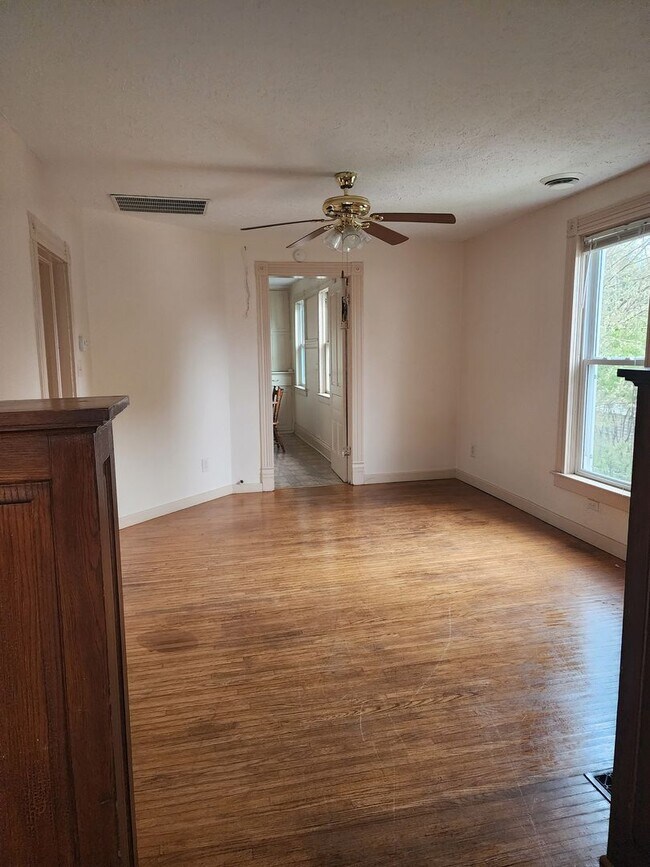 Building Photo - 346w4th