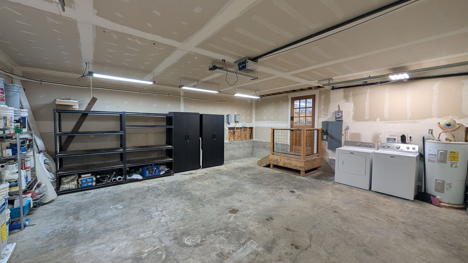 Building Photo - Valley St Duplex