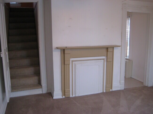 inside first room - 142 George St