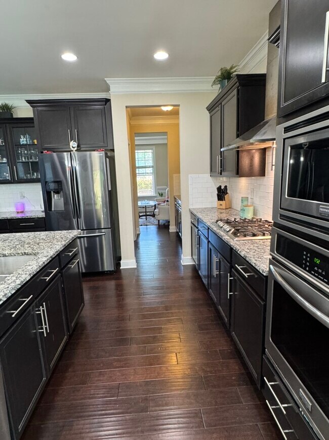 Building Photo - 11215 Streamwood Ln NW
