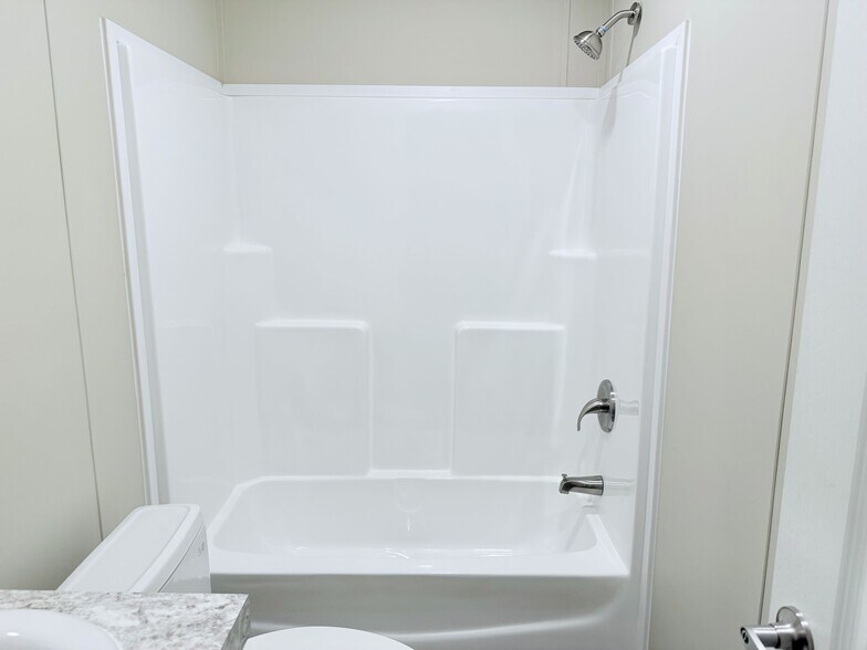 Building Photo - 117 Betty St