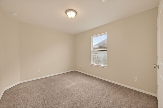Building Photo - 6126 Prince Pl Dr