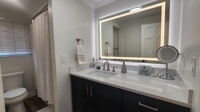 Building Photo - 5145 Greer Rd