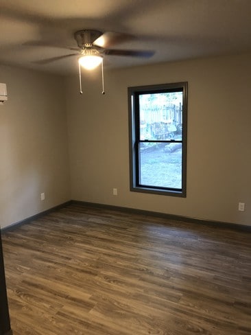 Bedroom - 1722 State St