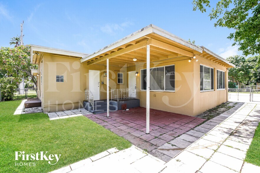 Building Photo - 530 S 28th Ave