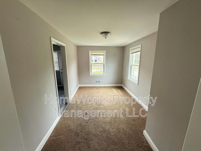 Building Photo - 3744 Elmley Ave