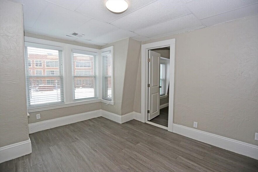 Building Photo - 131 Eutaw St