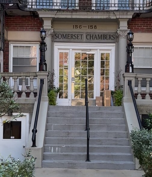 Primary Photo - 156 Summer St
