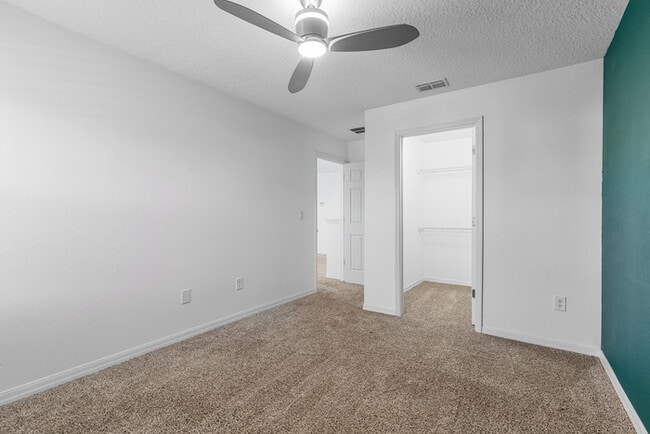 Building Photo - 4 Bedroom Home in Lake Nona with Fenced Yard