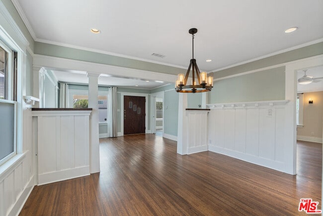 Building Photo - 4609 W 17th St