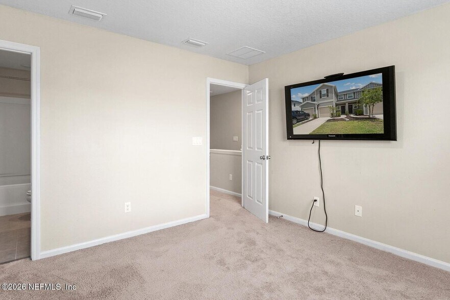 Building Photo - 9787 Fiddleback Ln