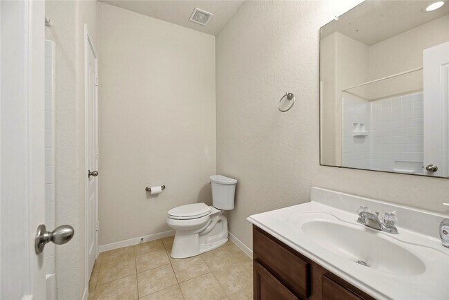 Building Photo - 23827 S Newport Bend