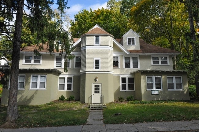 Primary Photo - O'Connor Apartments