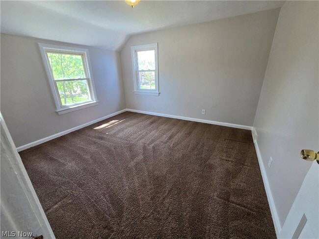 Building Photo - 3757 Grosvenor Rd