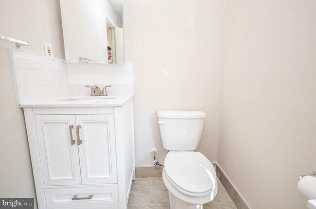 Building Photo - 9107 Lindale Dr