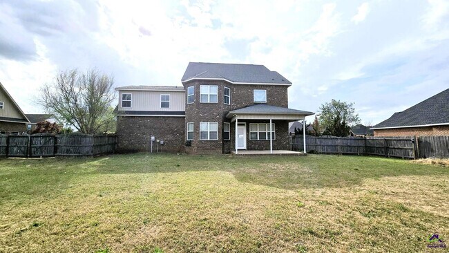 Building Photo - 103 Clarissa Dr