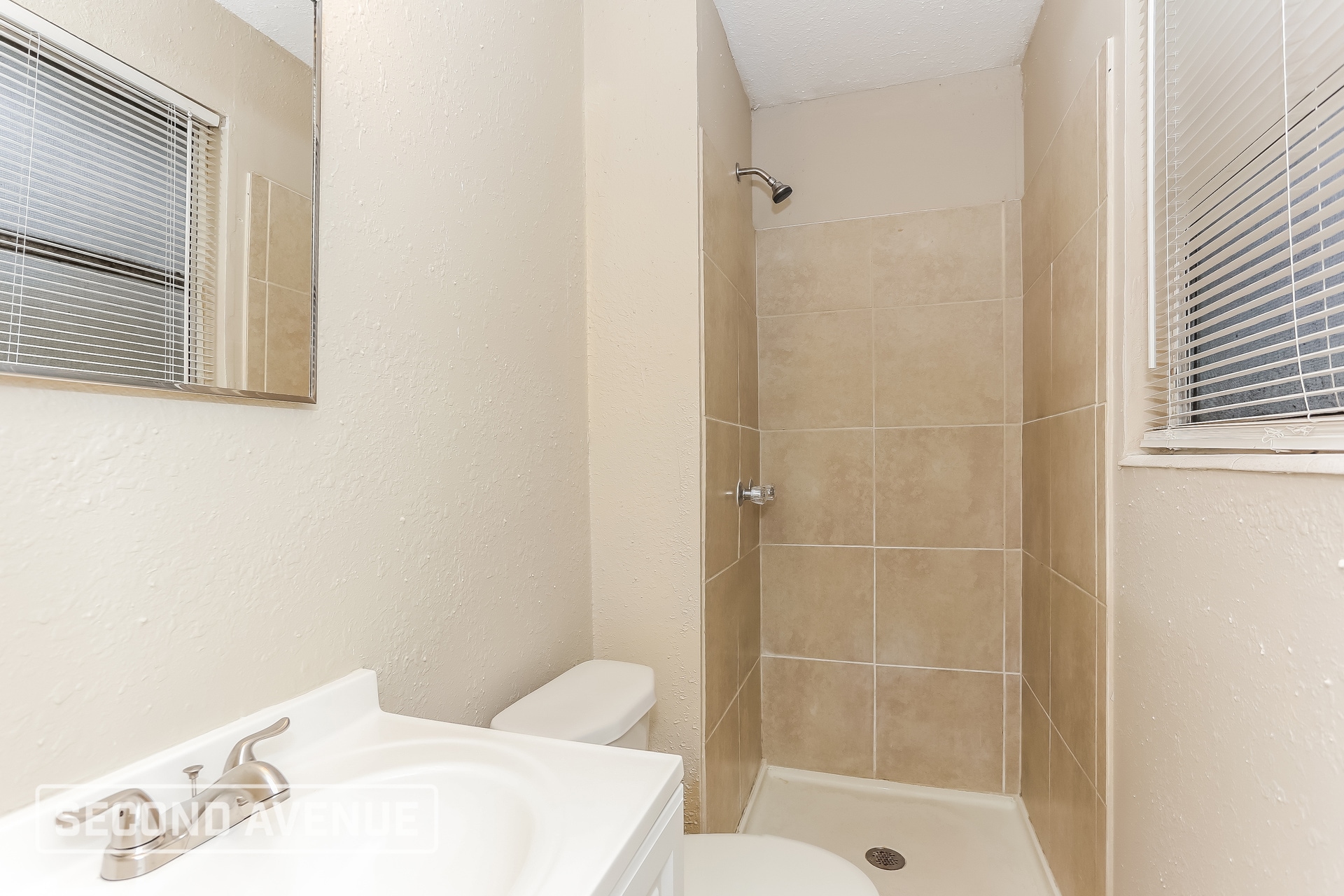 Building Photo - 5110 Dostie Dr S