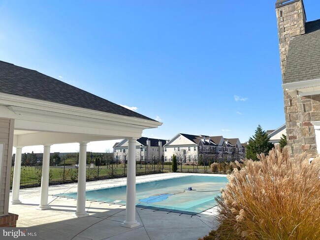 Building Photo - 5333 Palomino Ct
