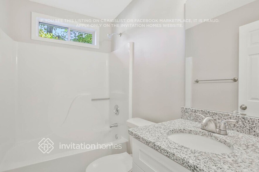 Building Photo - 7365 Hunters Ridge Dr