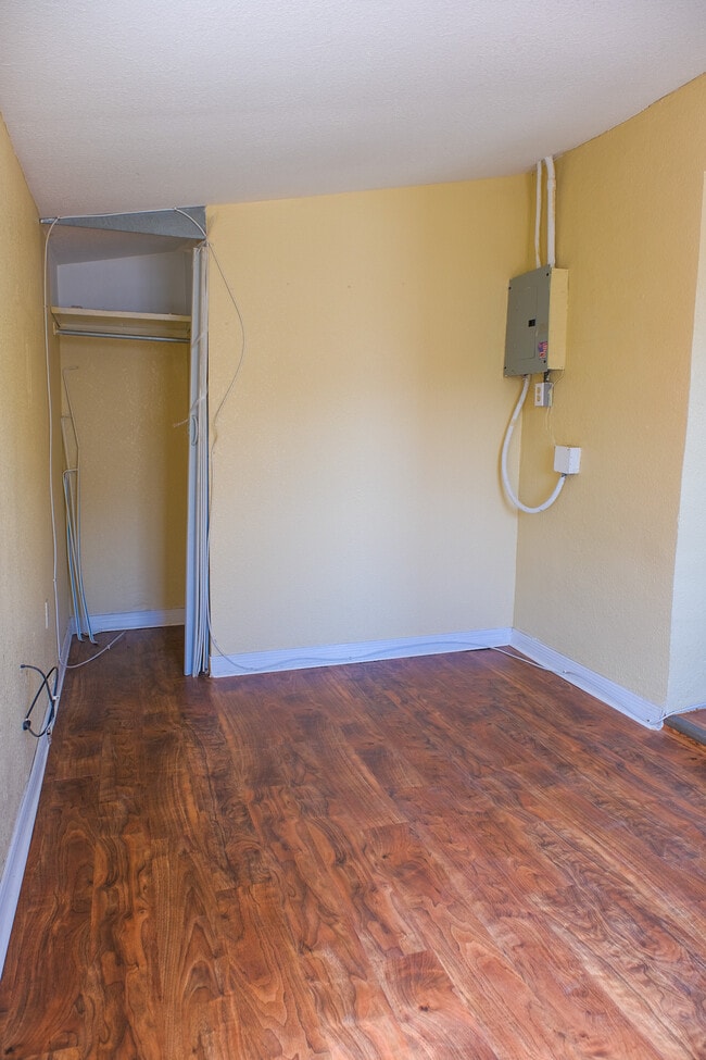 Building Photo - 8326 Verde Cir