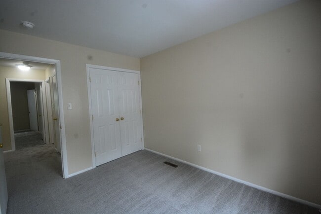 Building Photo - Recently Updated 3 Bedroom 1 Bath in Newar...