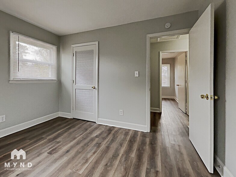 Building Photo - 4643 Pineleaf Dr